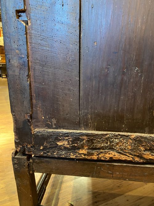CHEST ON STAND - ADDITIONAL PHOTO 15