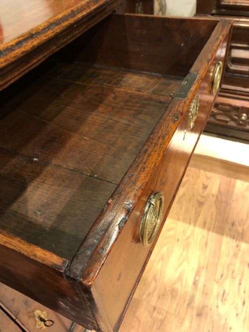 18TH CENTURY OAK 'DOG KENNEL' WELSH DRESSER BASE - ADDITIONAL PHOTO 7