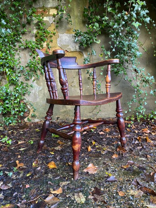 ANTIQUE CAPTAINS CHAIR - ADDITIONAL PHOTO 1