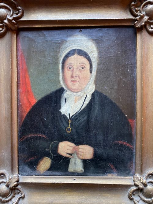 ANTIQUE NAIVE PORTRAIT PAINTING - ADDITIONAL PHOTO 1