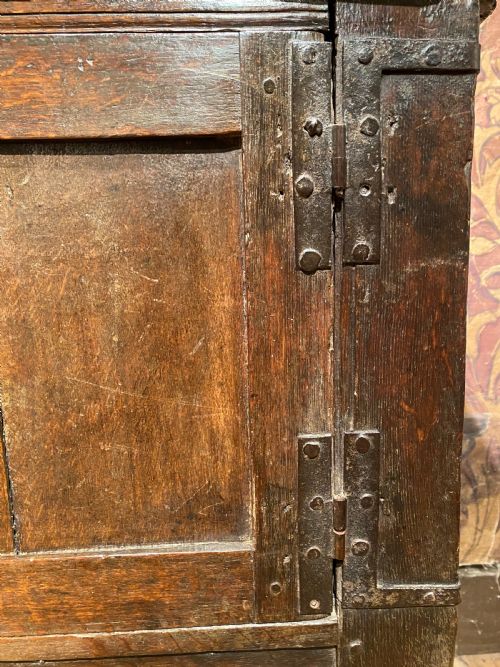 EARLY OAK DRESSER - ADDITIONAL PHOTO 8