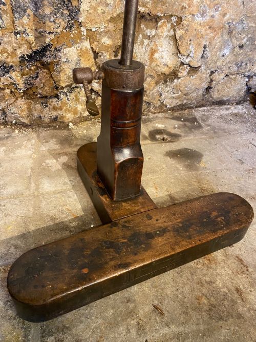 ANTIQUE SCULPTORS STAND - ADDITIONAL PHOTO 4