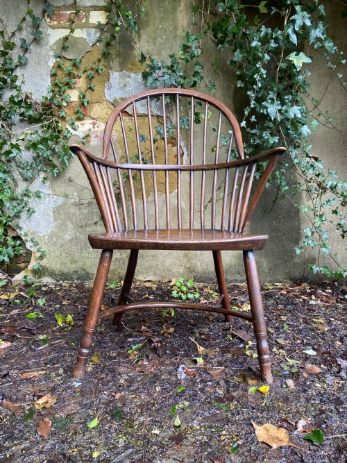 ANTIQUE WINDSOR CHAIR - ADDITIONAL PHOTO 2