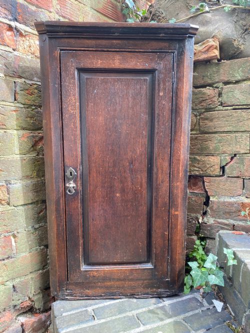 ANTIQUE OAK CORNER CUPBOARD - ADDITIONAL PHOTO 2
