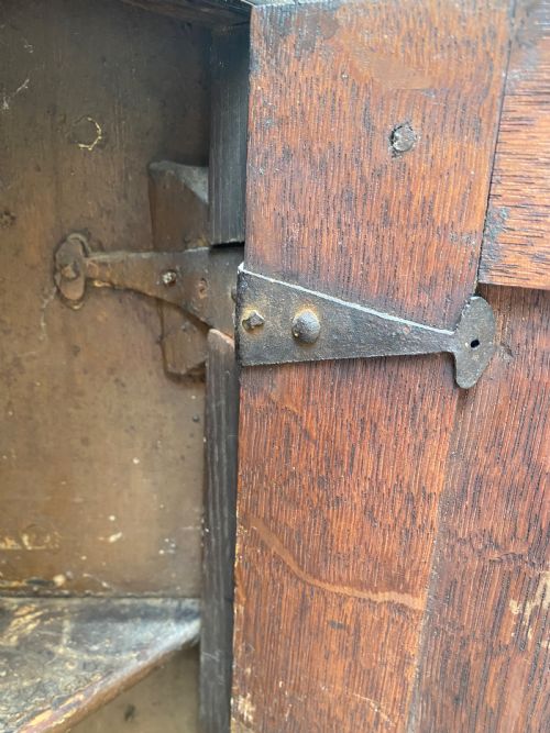 ANTIQUE OAK CORNER CUPBOARD - ADDITIONAL PHOTO 6