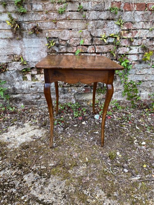 ANTIQUE SIDE TABLE - ADDITIONAL PHOTO 5