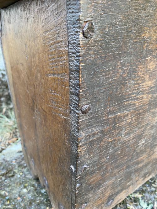 EARLY OAK BOARDED COFFER - ADDITIONAL PHOTO 7
