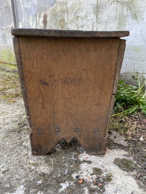 EARLY OAK BOARDED COFFER - ADDITIONAL PHOTO 13