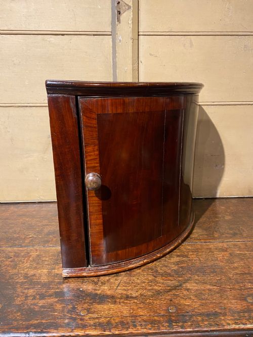 SMALL GEORGIAN CORNER CUPBOARD - ADDITIONAL PHOTO 3