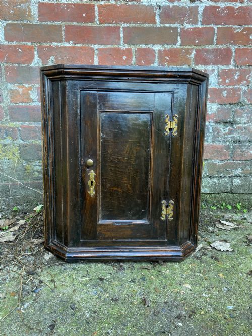 small corner cupboard - CATEGORY: ANTIQUE CUPBOARDS - DATED 19TH CENTURY