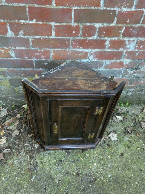 SMALL CORNER CUPBOARD - ADDITIONAL PHOTO 8