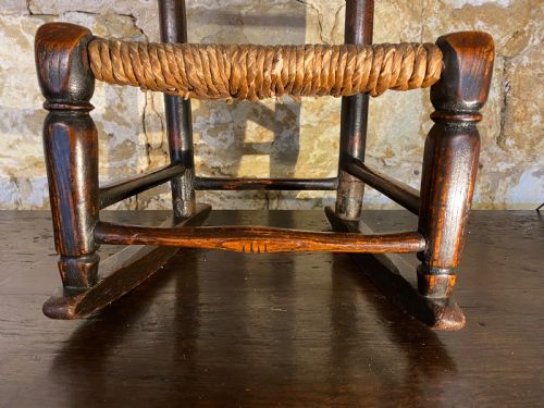 ANTIQUE CHILDS CHAIR - ADDITIONAL PHOTO 4