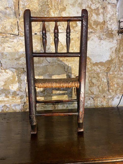 ANTIQUE CHILDS CHAIR - ADDITIONAL PHOTO 7