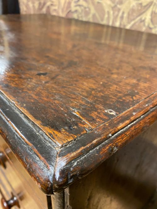 EARLY OAK CHEST OF DRAWERS - ADDITIONAL PHOTO 8