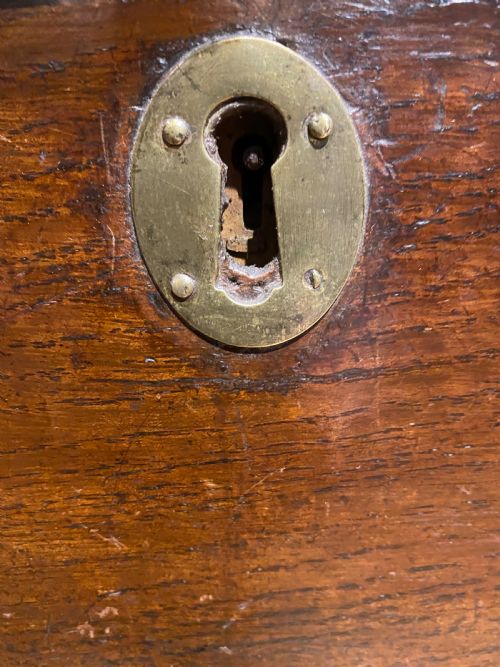 EARLY OAK CHEST OF DRAWERS - ADDITIONAL PHOTO 10