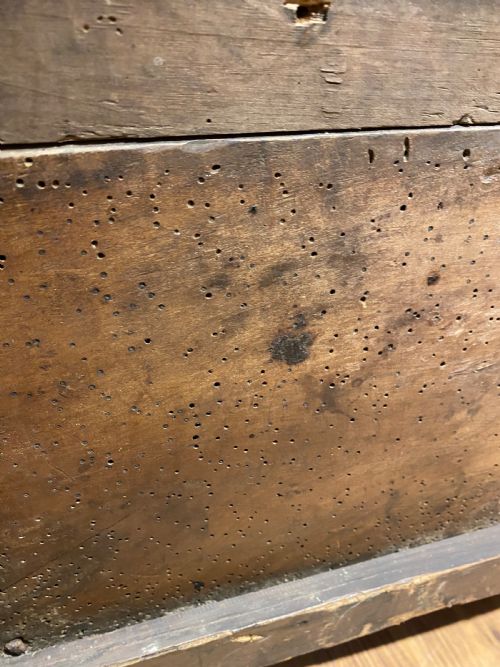 EARLY OAK CHEST OF DRAWERS - ADDITIONAL PHOTO 16
