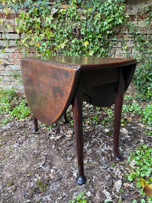 early gateleg table - CATEGORY: ANTIQUE TABLES - DATED GEORGIAN