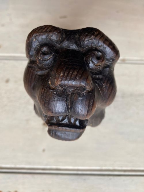 PAIR OF CARVED WOOD LION HEADS - ADDITIONAL PHOTO 4