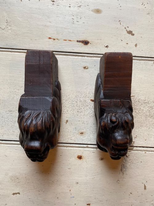 PAIR OF CARVED WOOD LION HEADS - ADDITIONAL PHOTO 11