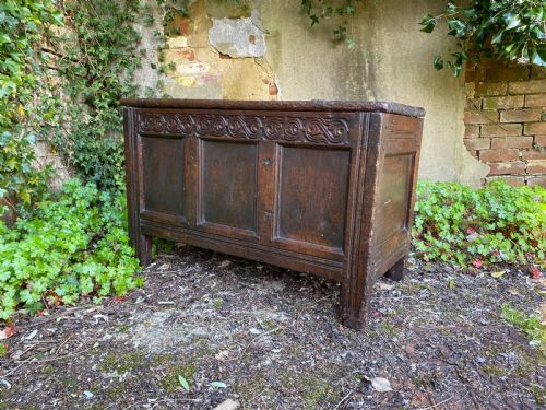 EARLY OAK COFFER - ADDITIONAL PHOTO 2