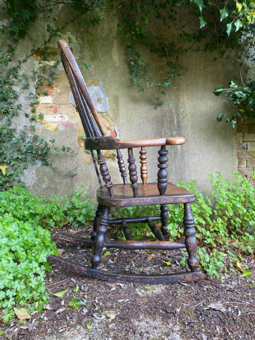 ANTIQUE WINDSOR ROCKING CHAIR - ADDITIONAL PHOTO 10