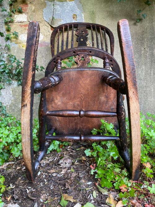 ANTIQUE WINDSOR ROCKING CHAIR - ADDITIONAL PHOTO 14
