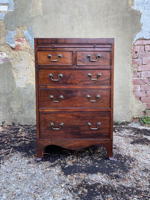 ANTIQUE MAHOGANY BACHELORS CHEST OF DRAWERS - ADDITIONAL PHOTO 1