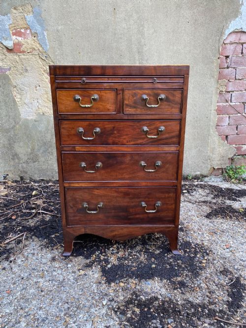 ANTIQUE MAHOGANY BACHELORS CHEST OF DRAWERS - ADDITIONAL PHOTO 2