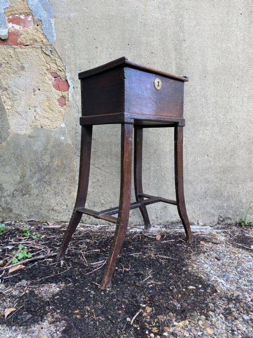 EARLY OAK BOX STAND - ADDITIONAL PHOTO 2