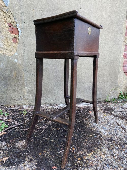 EARLY OAK BOX STAND - ADDITIONAL PHOTO 8