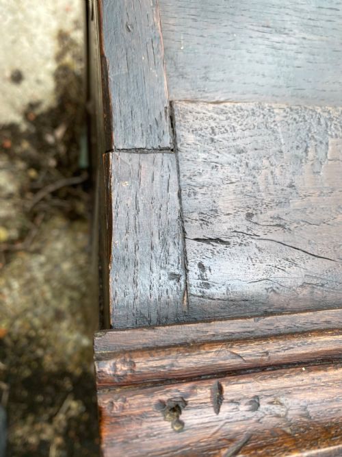 EARLY OAK CHEST OF DRAWERS - ADDITIONAL PHOTO 15