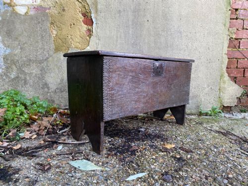 EARLY OAK COFFER - ADDITIONAL PHOTO 1