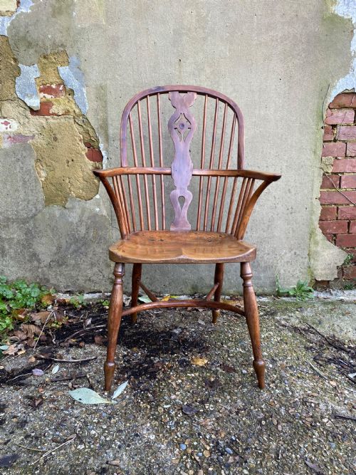ANTIQUE YEW WOOD WINDSOR CHAIR - ADDITIONAL PHOTO 4