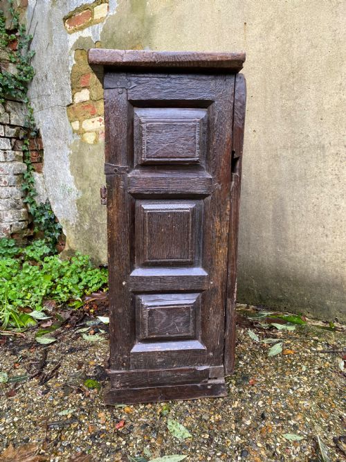 17TH CENTURY CUPBOARD - ADDITIONAL PHOTO 5