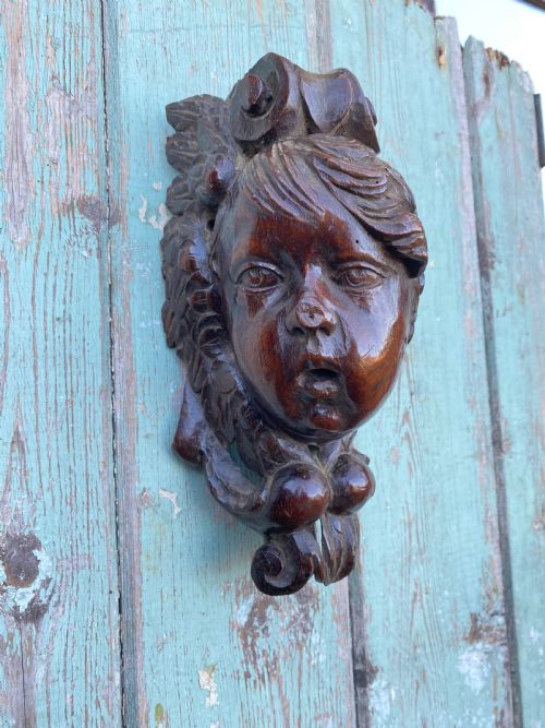 early carved cherub - CATEGORY: ANTIQUE MISCELLANEOUS - DATED 17TH CENTURY