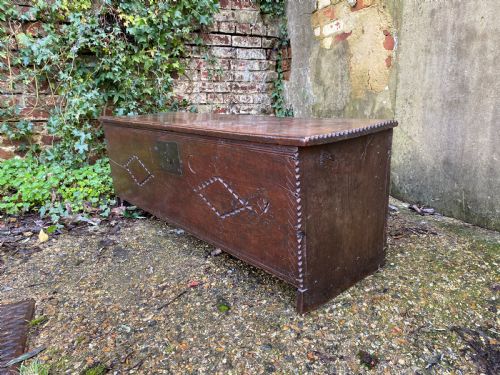 EARLY OAK SWORD CHEST - ADDITIONAL PHOTO 3