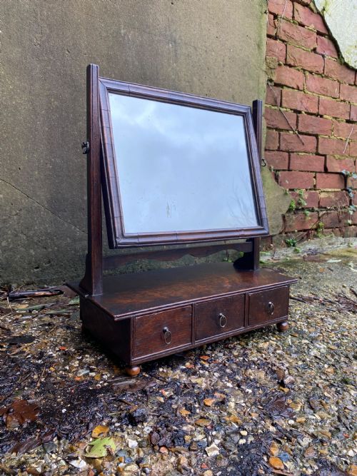 antique 18th century oak vanity mirror - CATEGORY: ANTIQUE MIRRORS - DATED 18TH CENTURY
