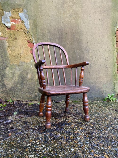 ANTIQUE CHILDS WINDSOR CHAIR - ADDITIONAL PHOTO 2