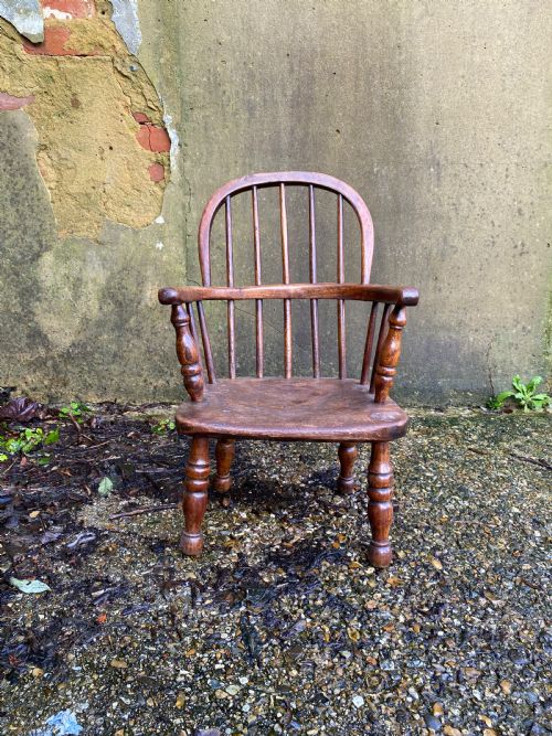 ANTIQUE CHILDS WINDSOR CHAIR - ADDITIONAL PHOTO 6