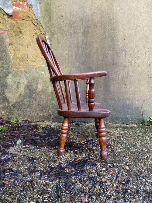 ANTIQUE CHILDS WINDSOR CHAIR - ADDITIONAL PHOTO 12