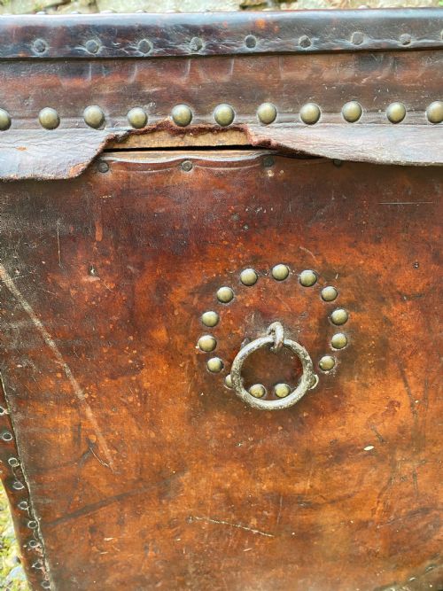 ANTIQUE LEATHER BOUND CHEST - ADDITIONAL PHOTO 14