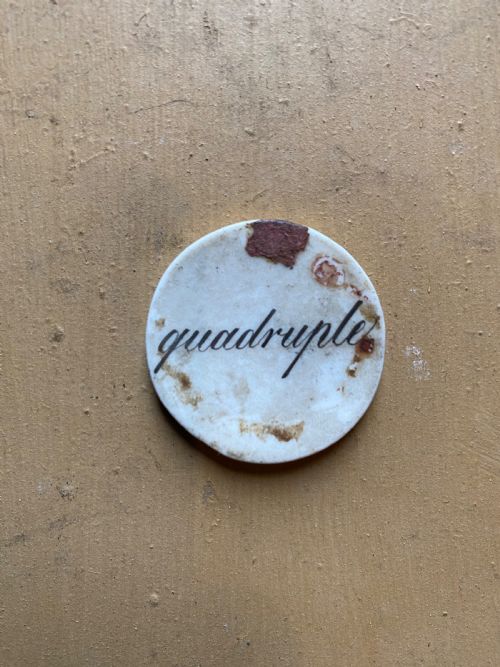 19TH CENTURY CERAMIC GAMING TOKENS - ADDITIONAL PHOTO 3