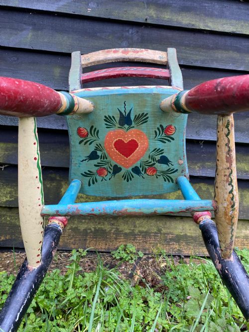 AN ANTIQUE BARGEWORK CHILDS CHAIR - ADDITIONAL PHOTO 20