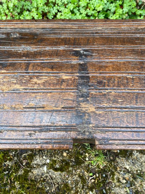 VERY EARLY OAK PLANK COFFER - ADDITIONAL PHOTO 11