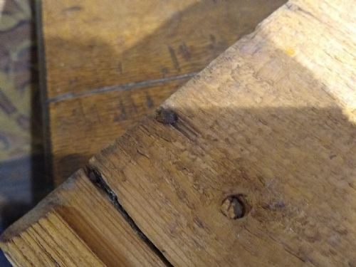 EARLY 18TH CENTURY EAST ANGLIAN OAK CHEST OF DRAWERS - ADDITIONAL PHOTO 5