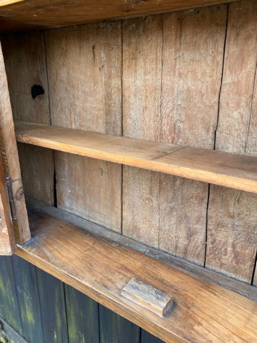 EARLY PINE WALL CUPBOARD - ADDITIONAL PHOTO 12