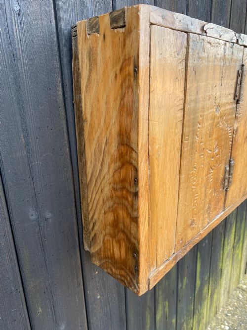EARLY PINE WALL CUPBOARD - ADDITIONAL PHOTO 19
