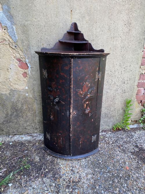 GEORGIAN CHINOISERIE CORNER CUPBOARD - ADDITIONAL PHOTO 2