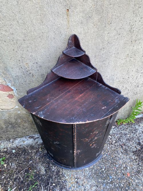 GEORGIAN CHINOISERIE CORNER CUPBOARD - ADDITIONAL PHOTO 9