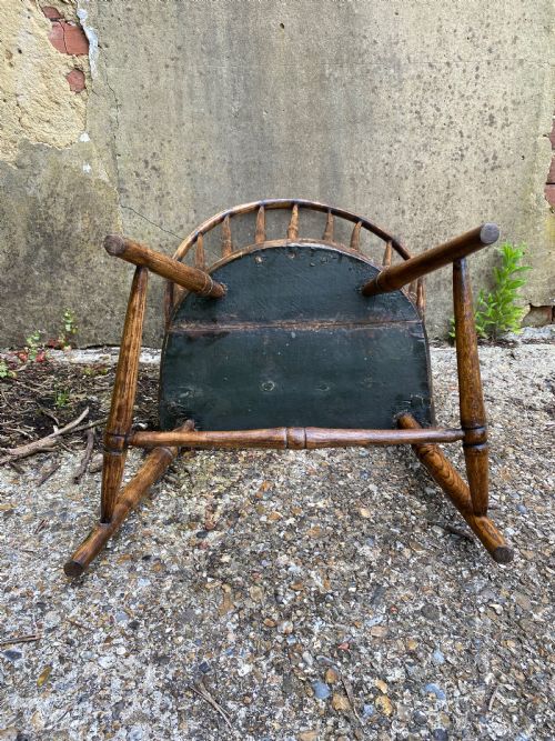 A PRIMITIVE WINDSOR CHAIR - ADDITIONAL PHOTO 15
